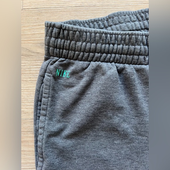 Retro Nike Shorts - Picture 6 of 6